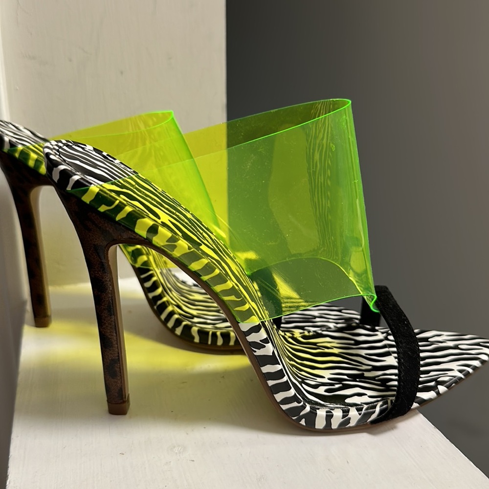 Brand new mixed print heel!